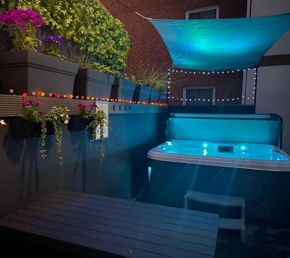 3 The View Apartments Ilfracombe - Hot Tub, Parking, Lift, Ev Exterior foto
